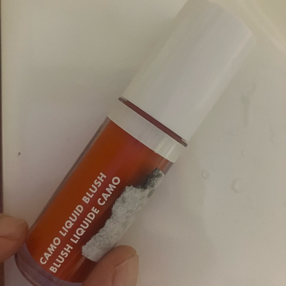 Elf camo liquid Blush - Picture 6 of 7